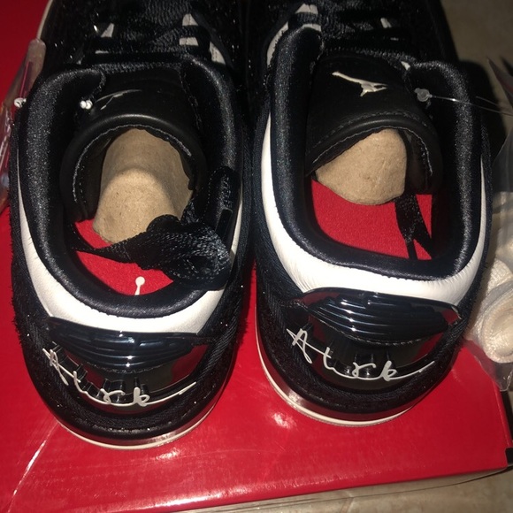 Heat - Picture 3 of 8